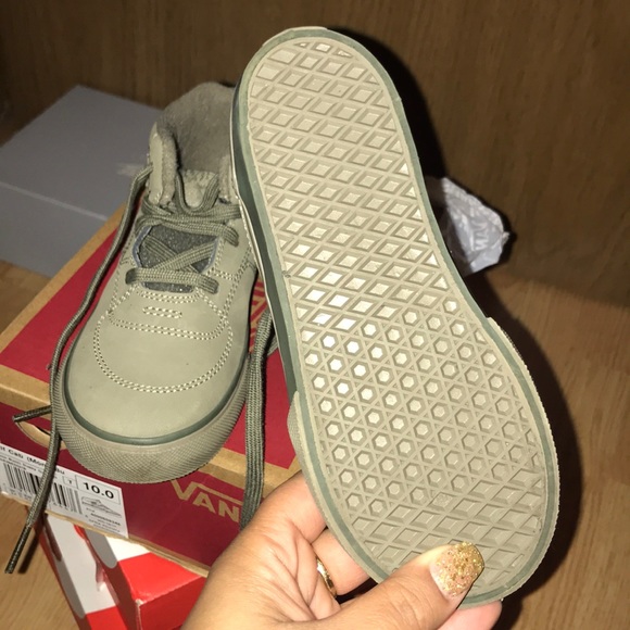 Vans size 10 - Picture 2 of 4